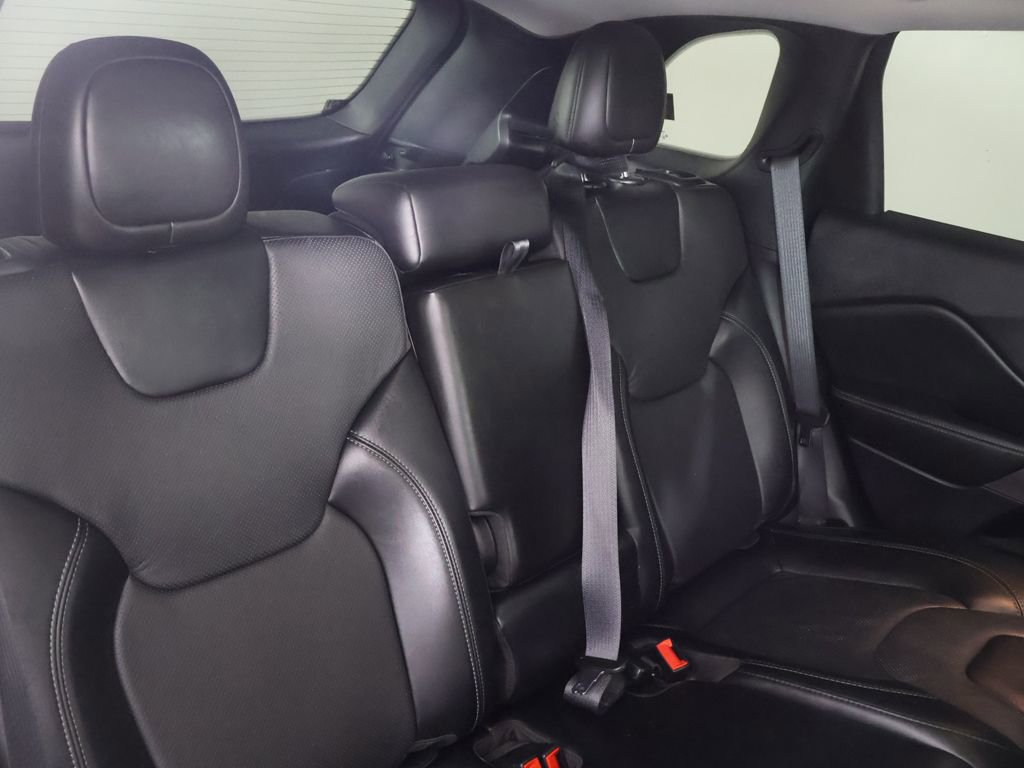Used 2022 Jeep Cherokee Limited image 31