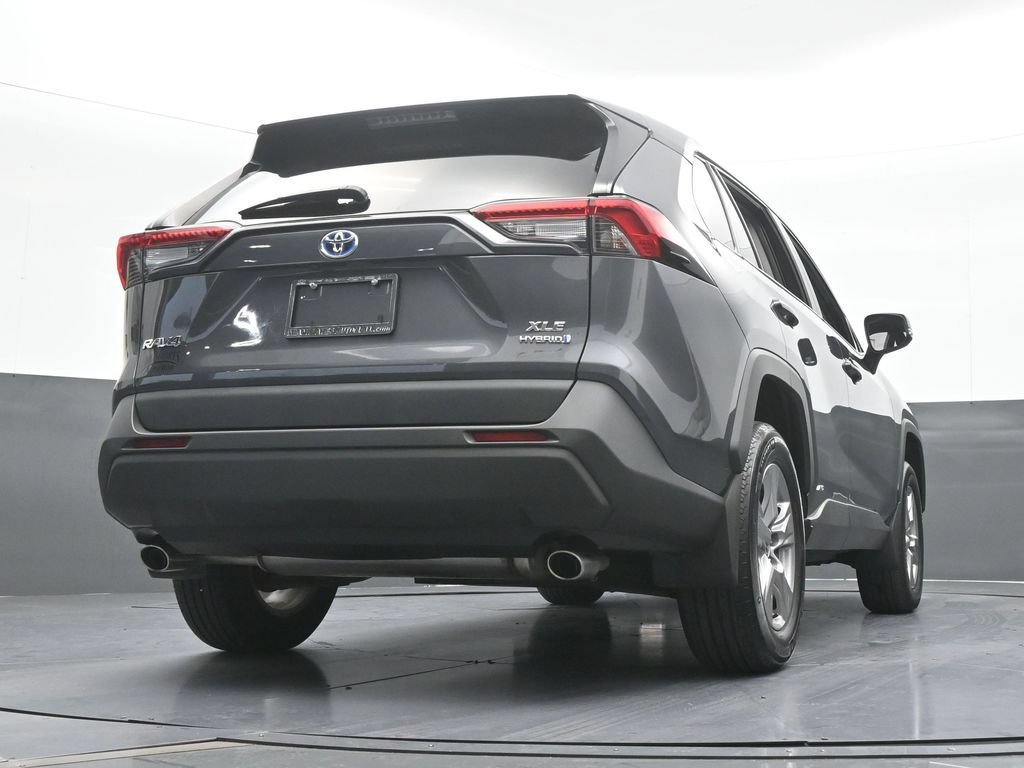 Used 2024 Toyota RAV4 XLE AWD/4WD image 53