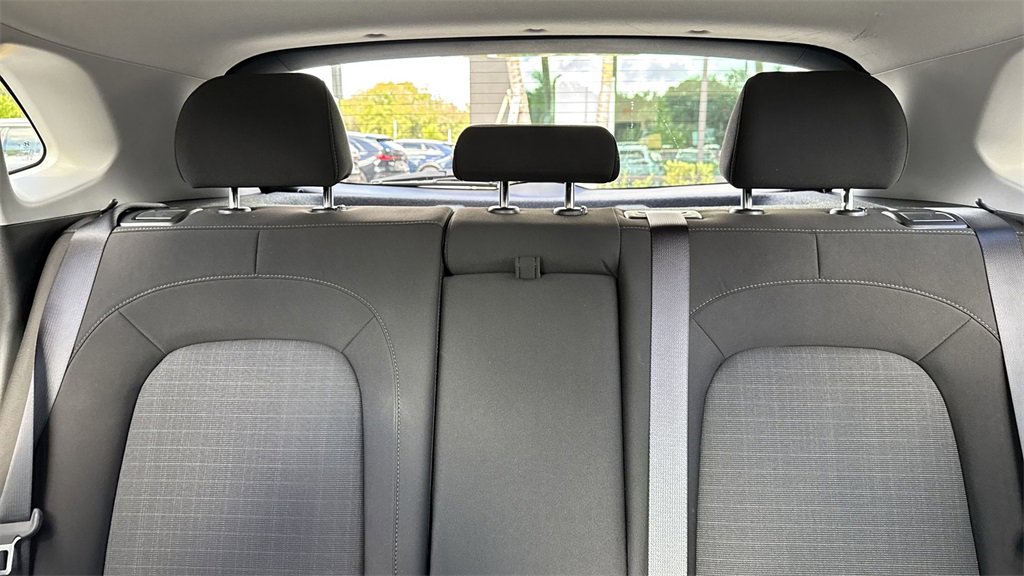 Used 2022 Hyundai Kona SEL image 19