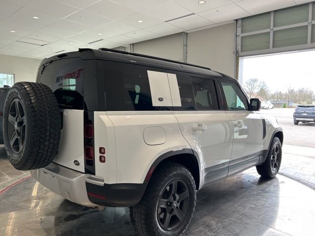 Used 2022 Land Rover Defender 110 AWD/4WD image 8