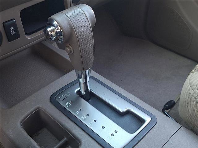 Used 2014 Nissan Frontier SV image 12