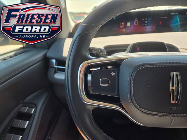 Used 2025 Lincoln Navigator L Reserve AWD/4WD image 16