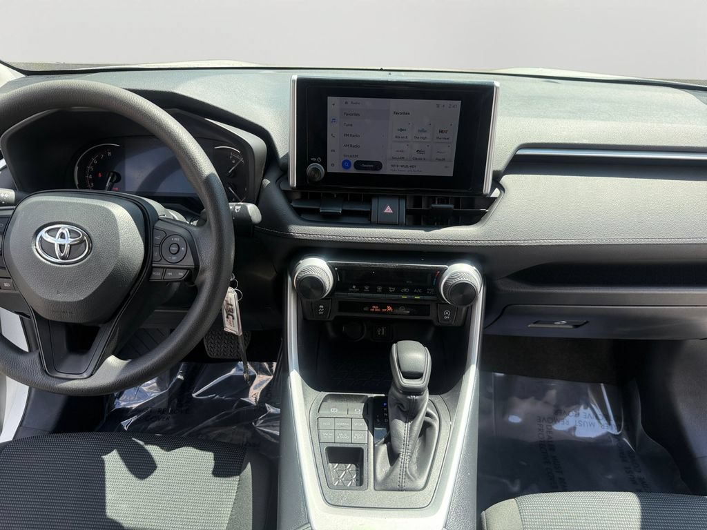 Used 2025 Toyota RAV4 LE AWD/4WD image 14