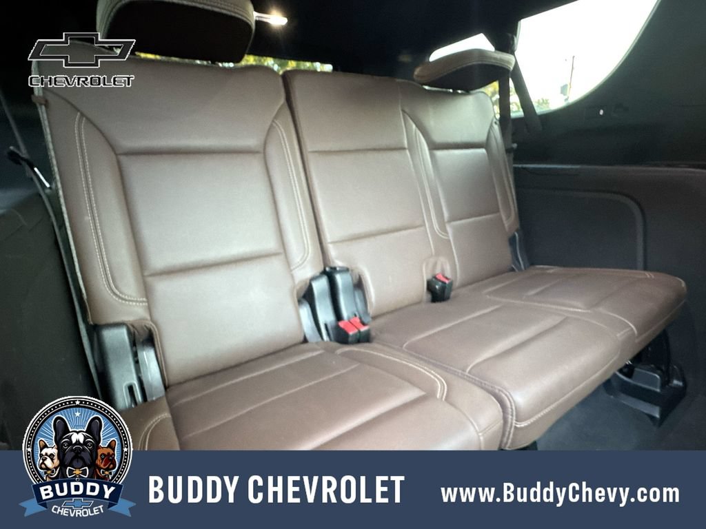 Used 2022 Chevrolet Suburban High Country w/ Premium Package AWD/4WD image 30