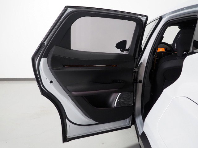 Used 2025 Polestar Polestar 3 image 59