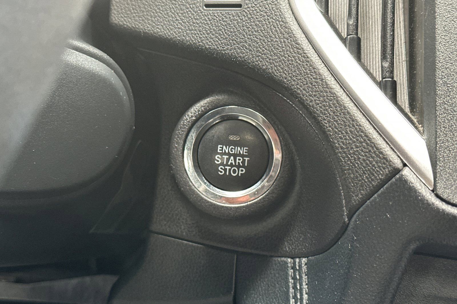 Used 2023 Subaru Impreza Premium AWD/4WD image 28