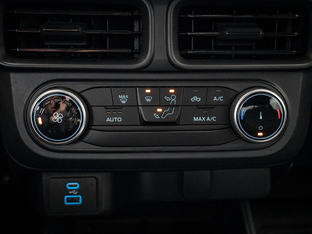 Used 2024 Ford Maverick XL image 36