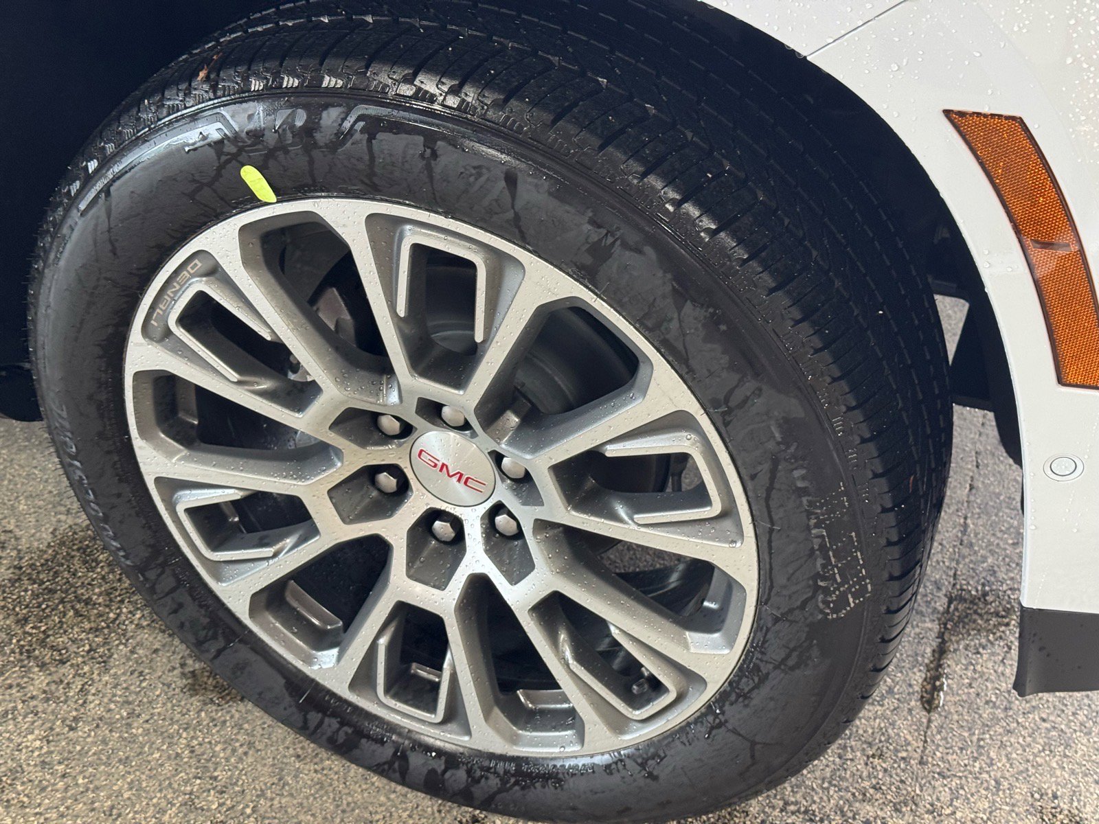 New 2026 GMC Yukon XL Denali image 4