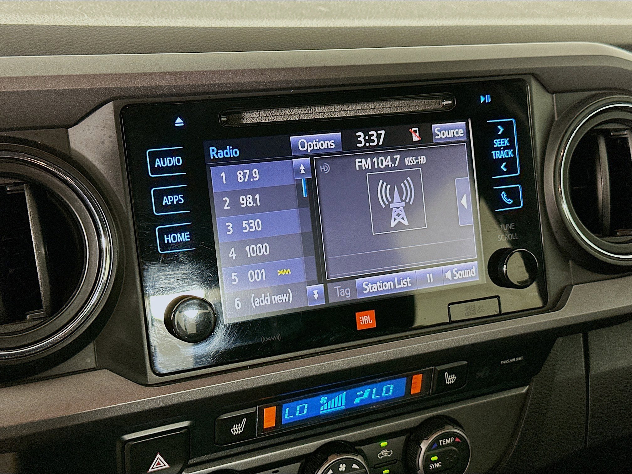 Used 2019 Toyota Tacoma TRD Sport AWD/4WD image 21