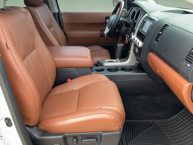 Used 2016 Toyota Sequoia Platinum RWD image 23