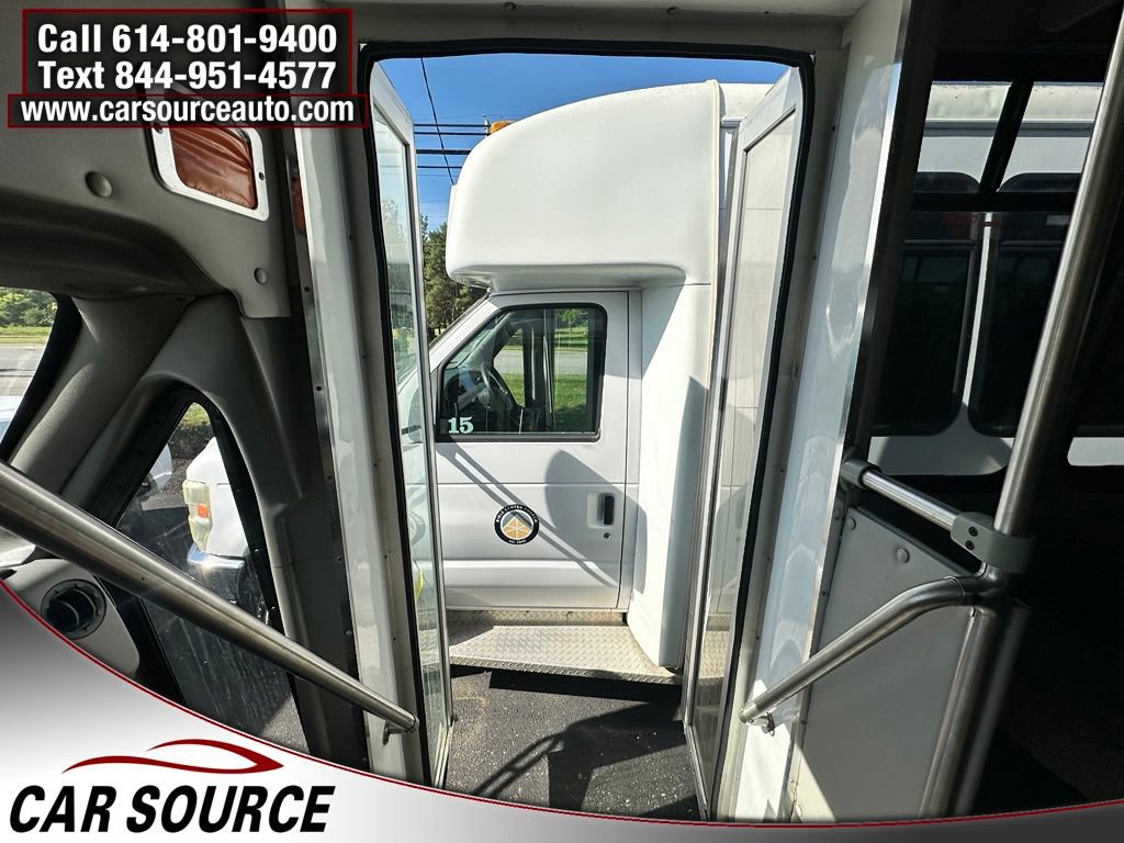 Used 2010 Ford E-350 and Econoline 350 Super Duty RWD image 8