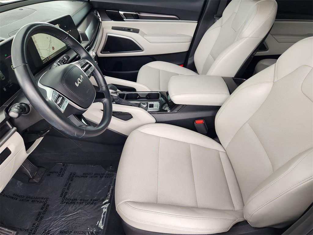 Used 2023 Kia Telluride S image 14