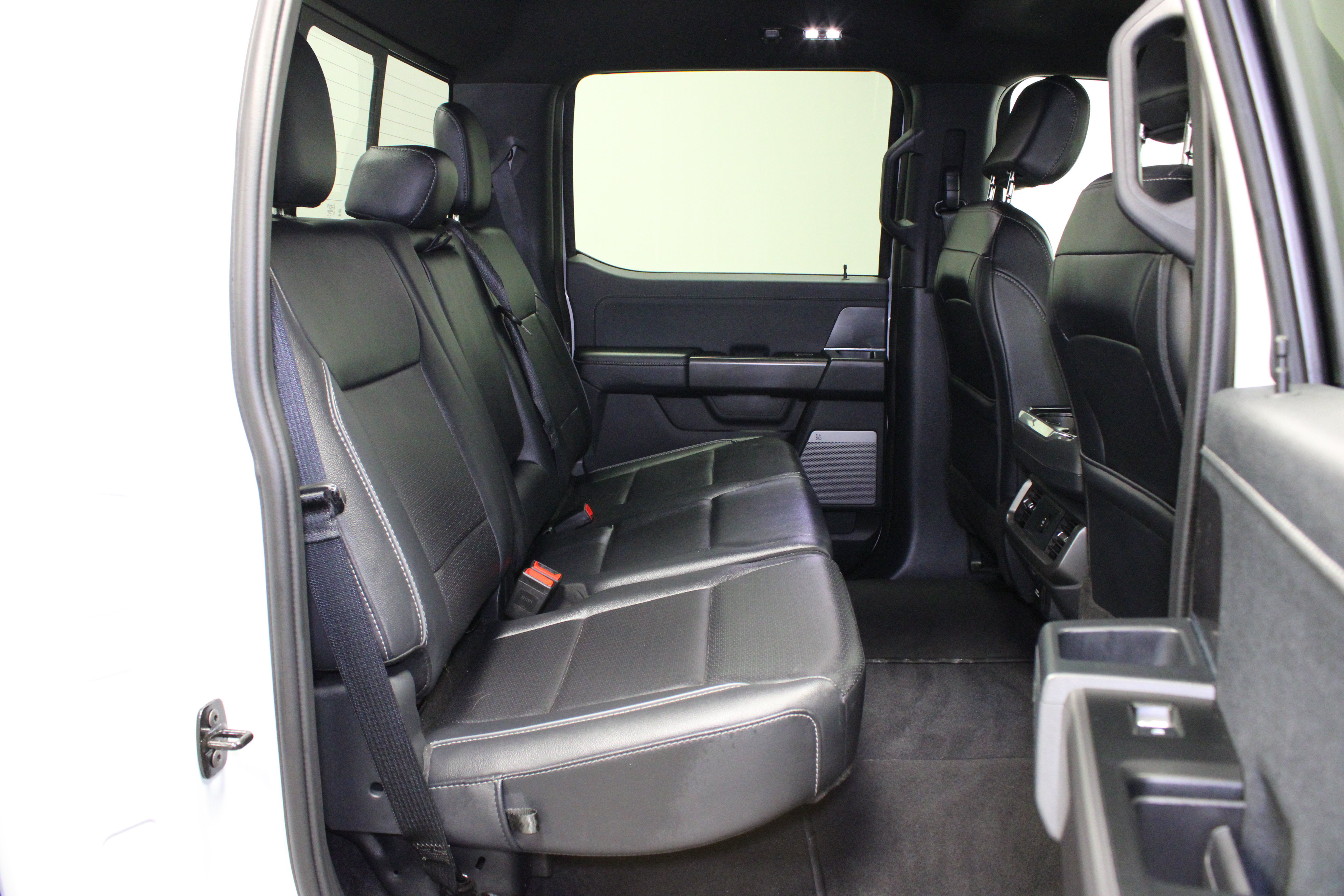 Used 2025 Ford F150 Lariat AWD/4WD image 17