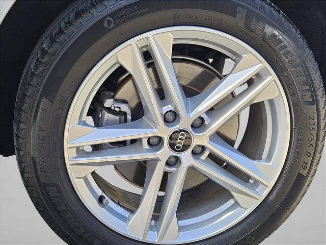 Certified 2024 Audi Q5 e Prestige w/ Prestige Package AWD/4WD image 9