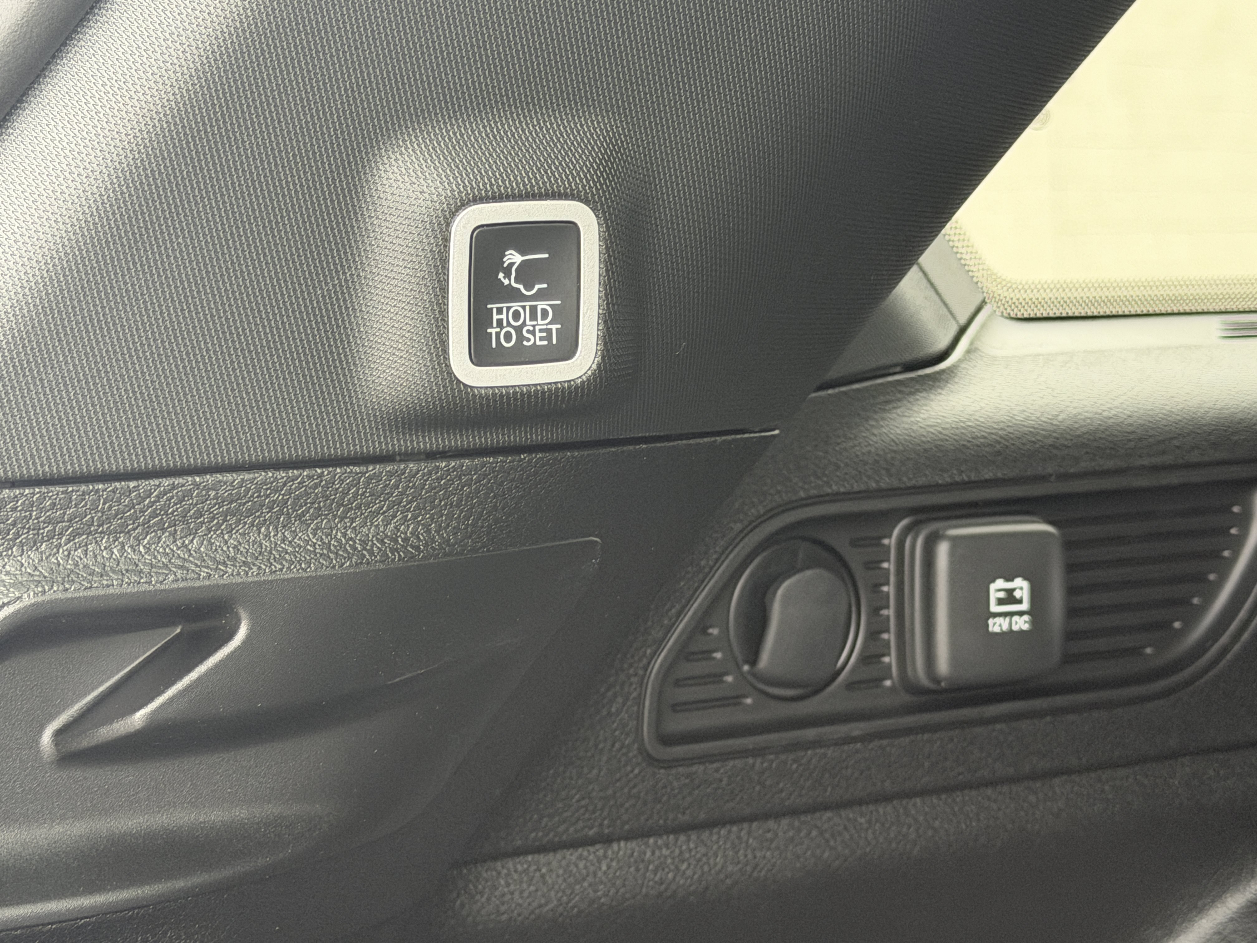 New 2026 Jeep Grand Cherokee Altitude RWD image 17