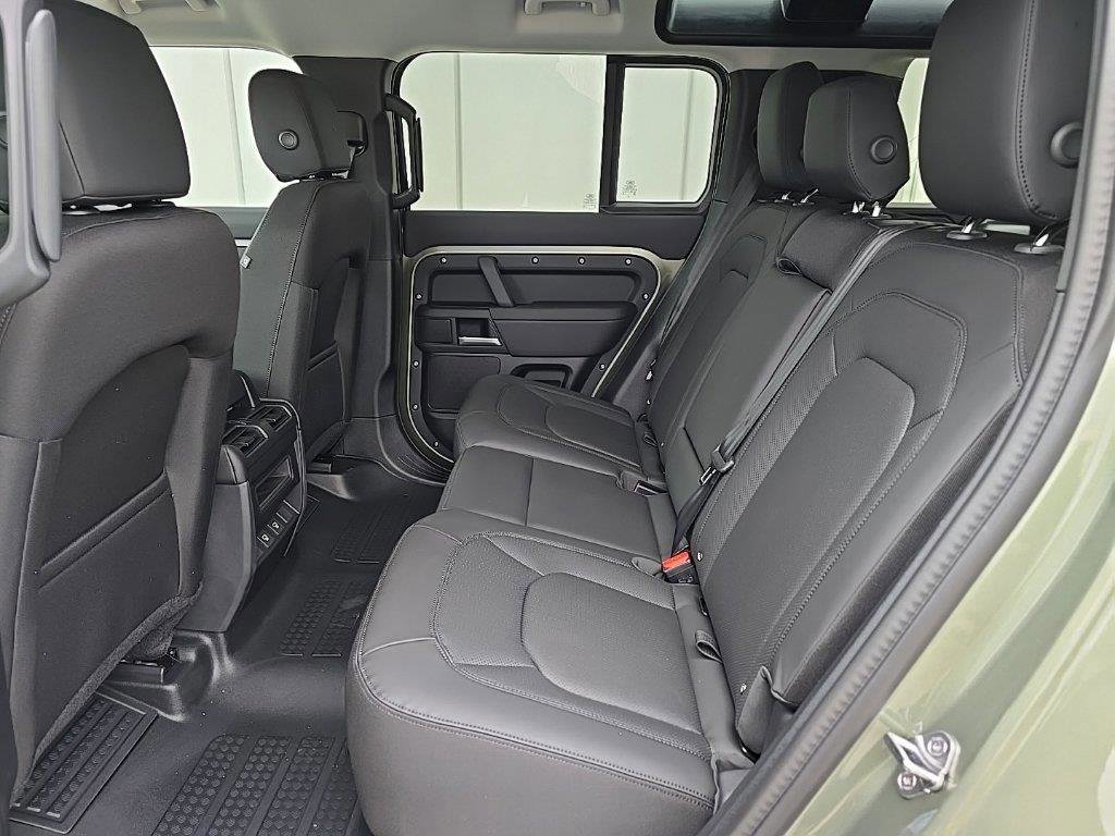 New 2025 Land Rover Defender 110 S image 8