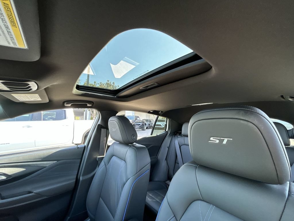 New 2026 Buick Envista Sport Touring w/ Convenience I Package FWD image 19