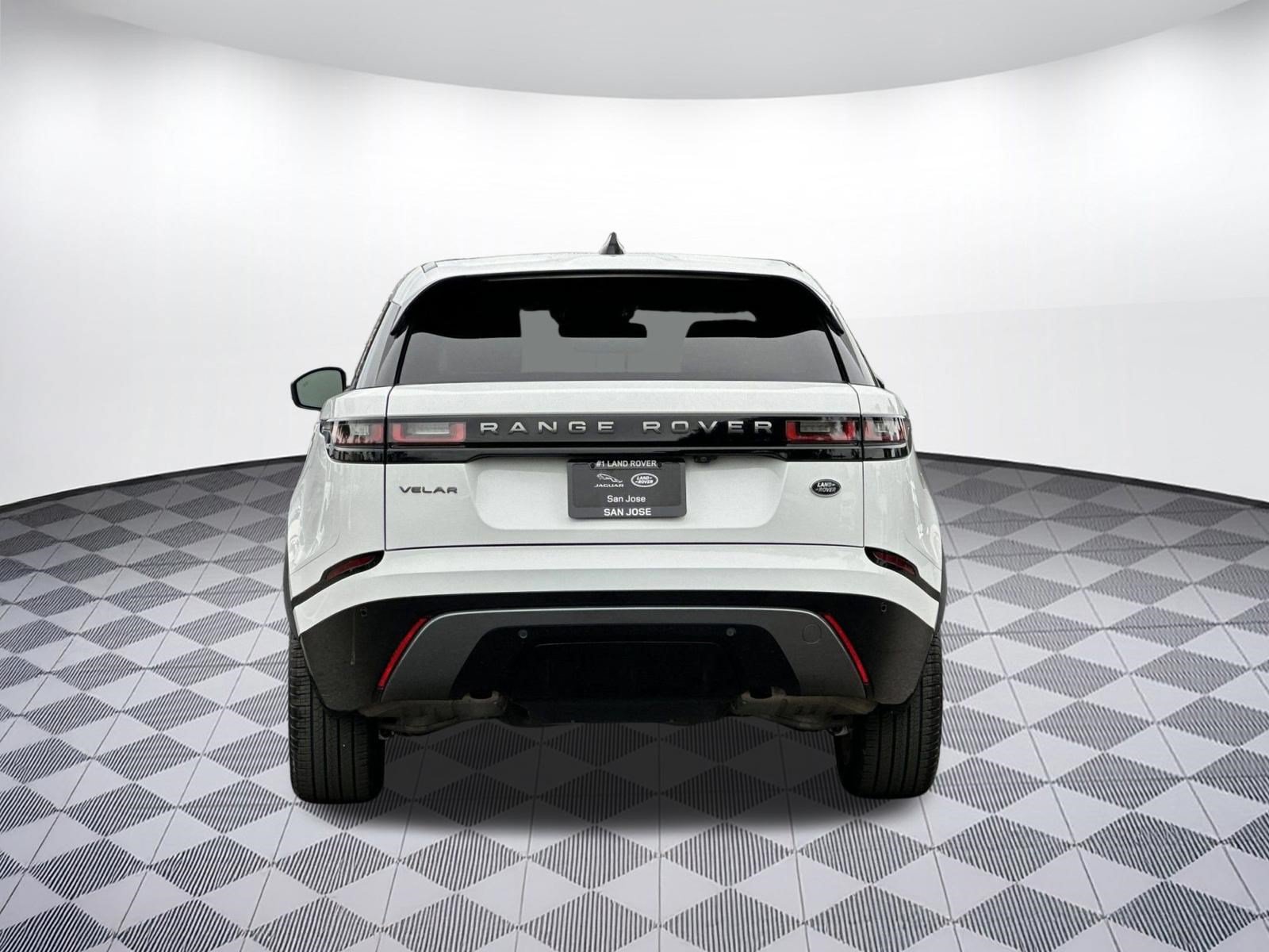 Certified 2022 Land Rover Range Rover Velar R-Dynamic S AWD/4WD image 11