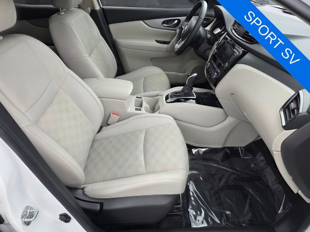 Used 2020 Nissan Rogue Sport SV w/ Technology Package image 27