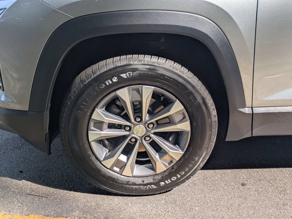 New 2026 Chevrolet Equinox LT w/ Safety and Technology Package FWD image 7