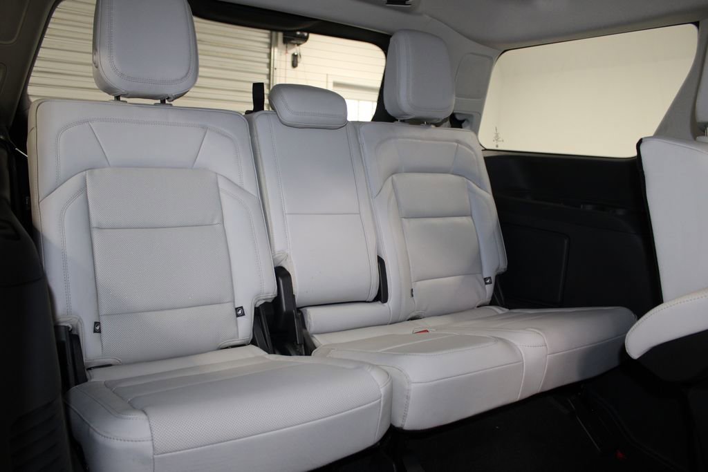 New 2026 Lincoln Navigator Reserve AWD/4WD image 36