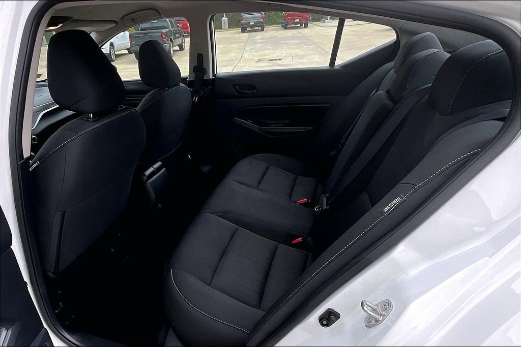 Used 2025 Nissan Altima 2.5 SV image 26