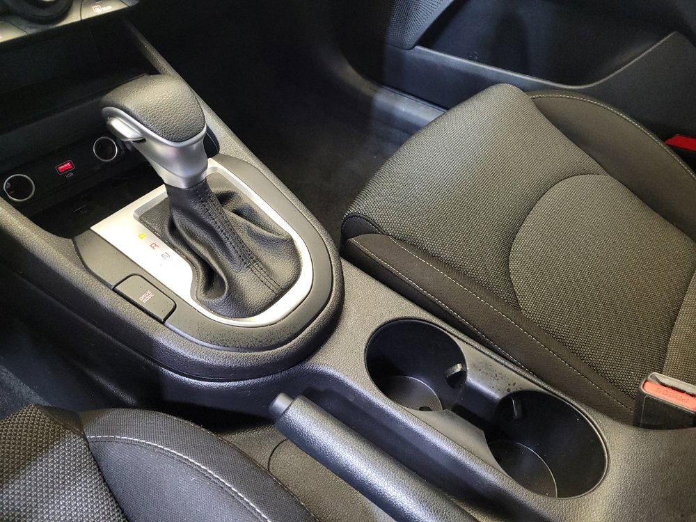 Used 2022 Kia Forte LXS FWD image 26