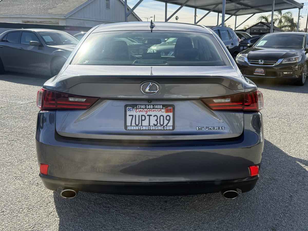 Used 2016 Lexus IS 200t image 19