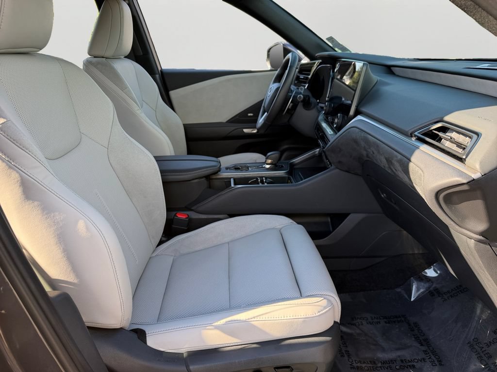 Certified 2026 Lexus TX 350 AWD w/ Technology Package image 8
