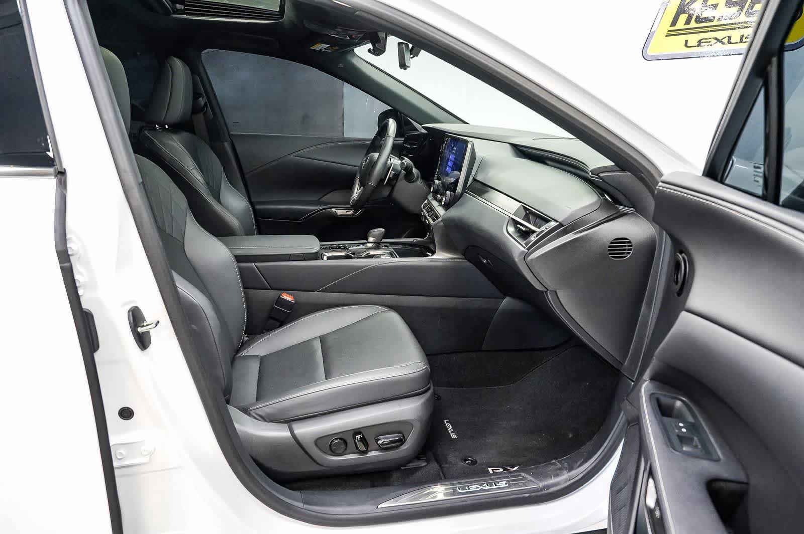 Used 2024 Lexus RX 350h w/ Convenience Package AWD/4WD image 17