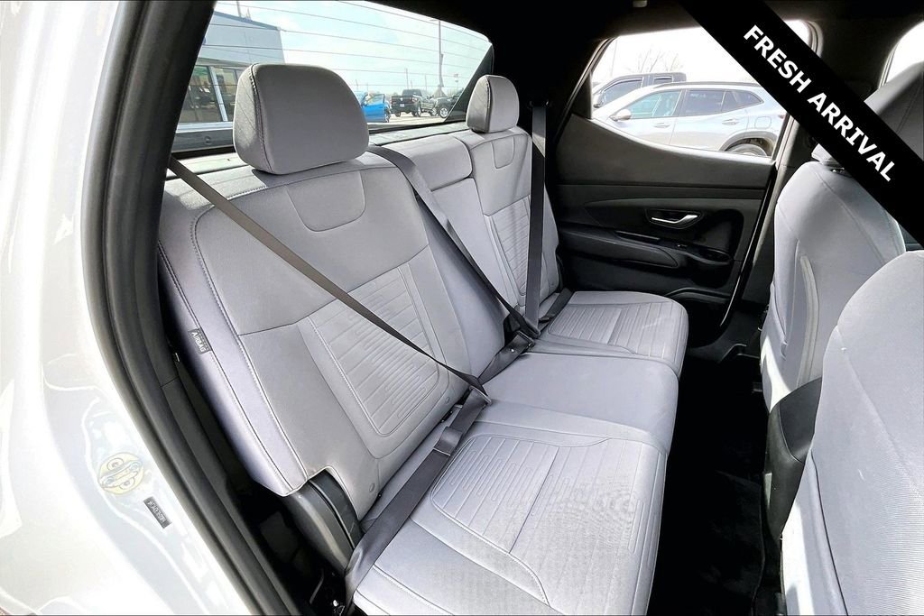 Used 2024 Hyundai Santa Cruz SE image 24