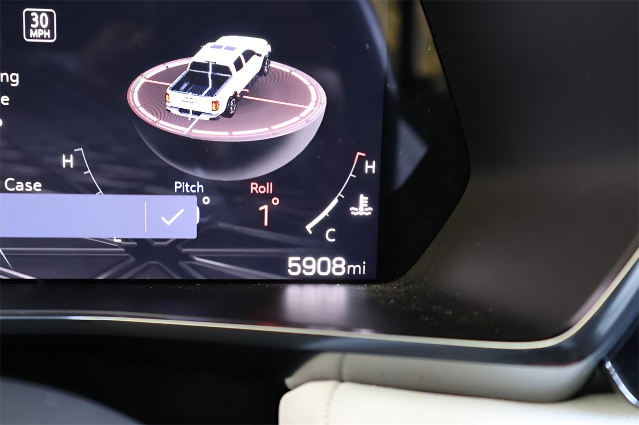 Used 2024 GMC Canyon AT4X image 26