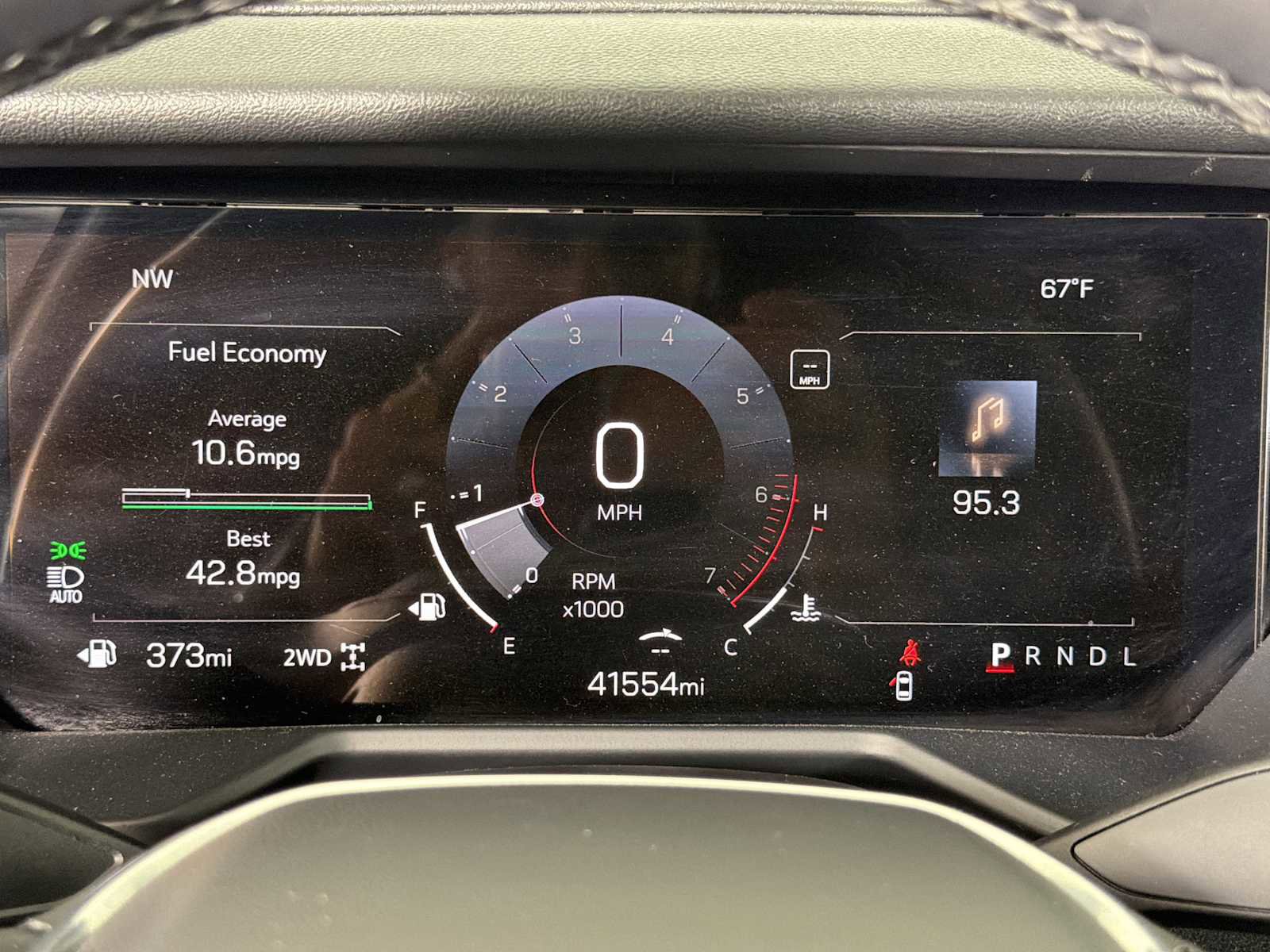 Used 2024 GMC Acadia Elevation image 28