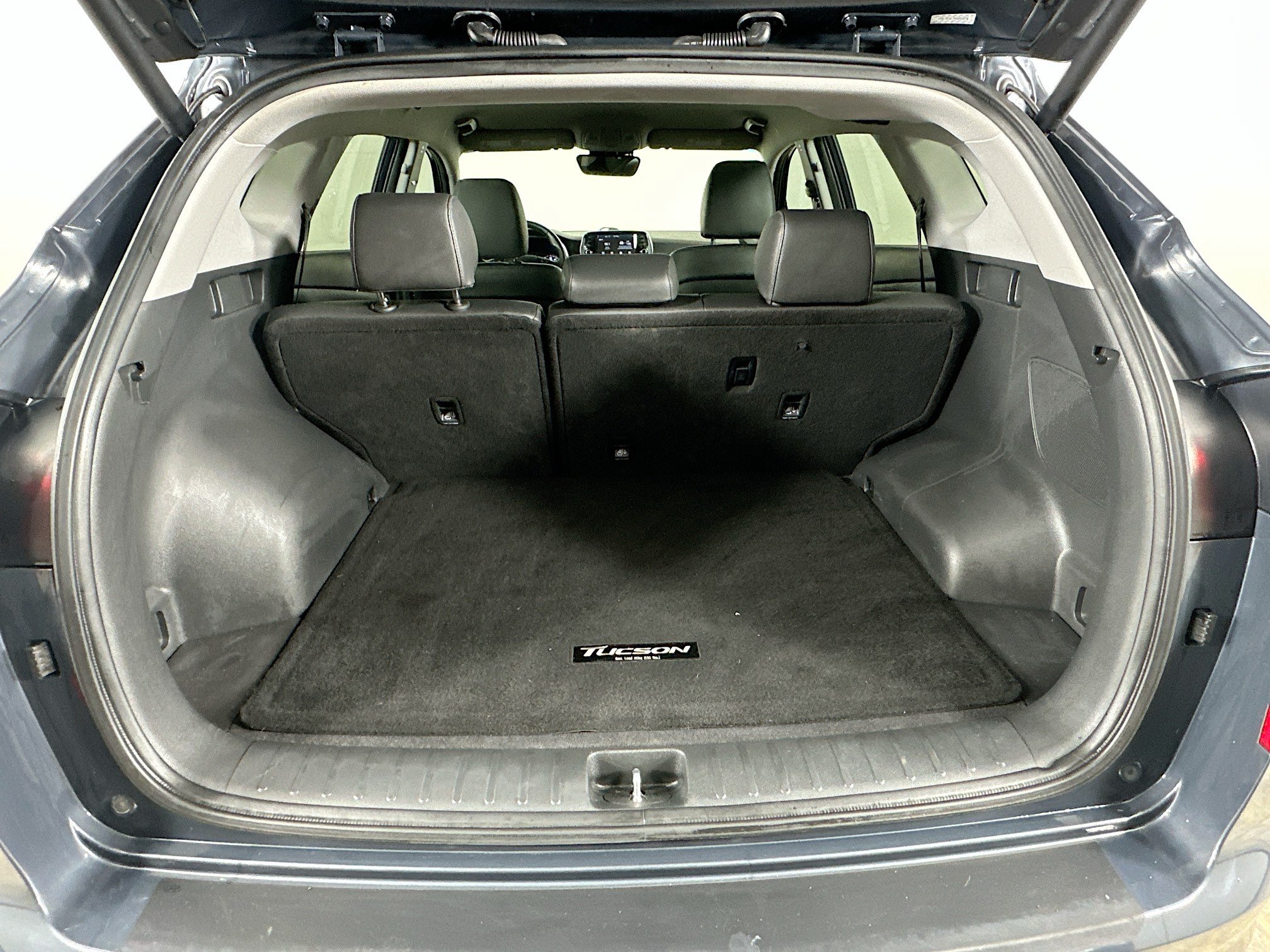 Used 2021 Hyundai Tucson Limited w/ Cargo Package AWD/4WD image 27