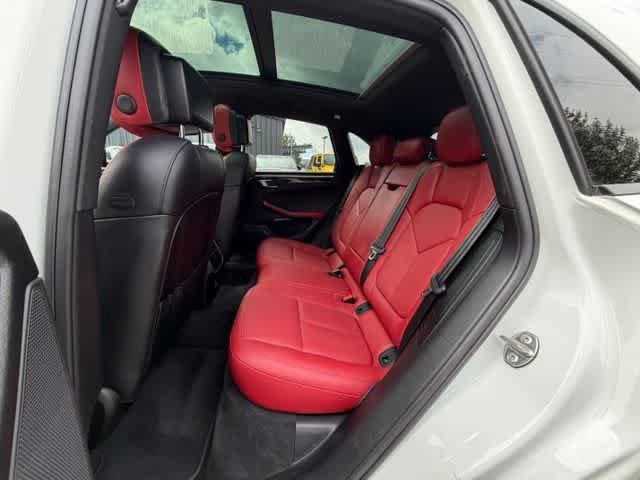 Used 2019 Porsche Macan AWD/4WD image 23