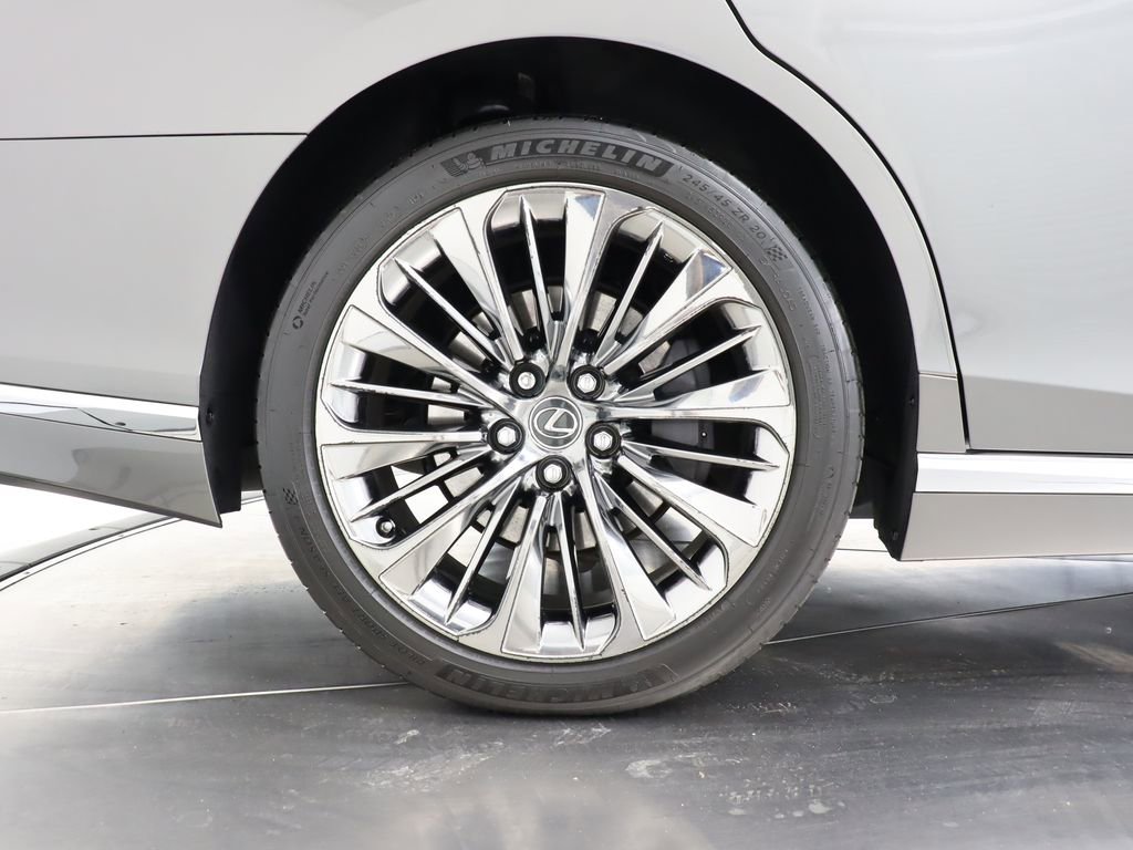 Used 2019 Lexus LS 500 w/ Interior Upgrade Package RWD image 44