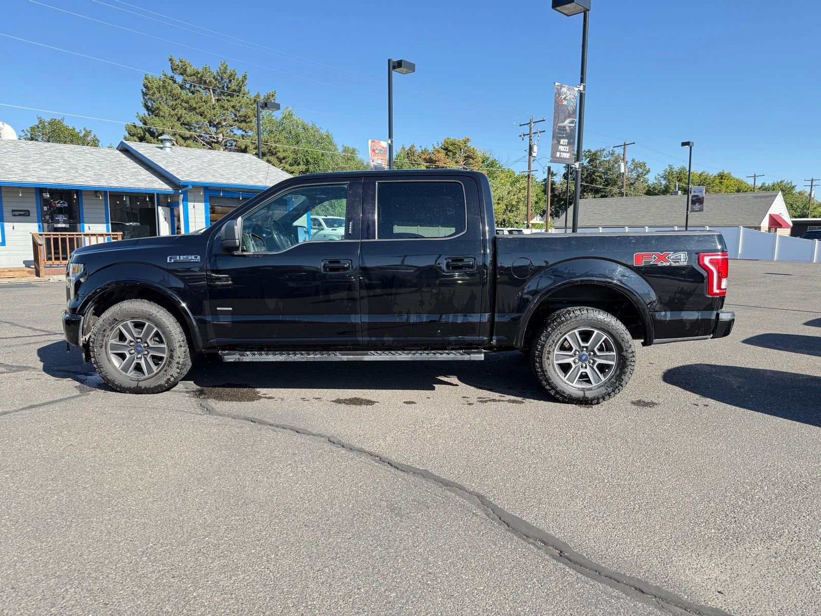 Used 2017 Ford F150 XLT w/ Equipment Group 302A Luxury image 9