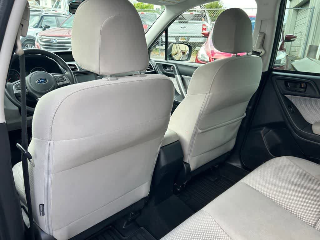 Used 2018 Subaru Forester 2.5i w/ Alloy Wheel Package AWD/4WD image 12