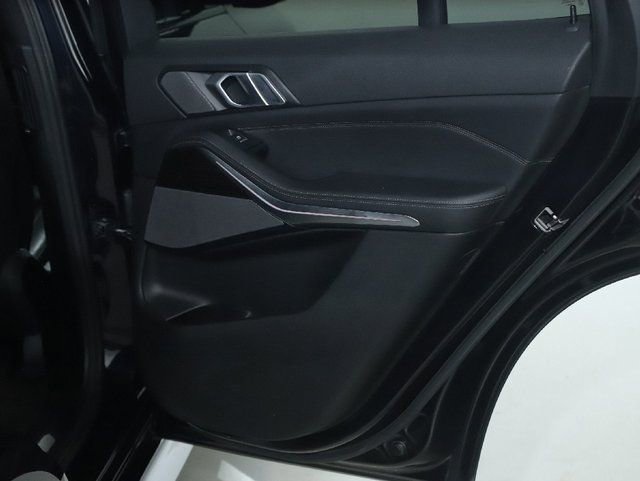 Used 2019 BMW X5 xDrive40i w/ M Sport Package image 34