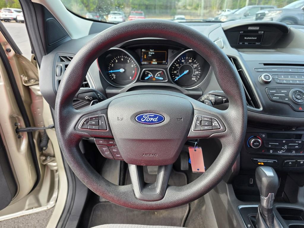 Used 2017 Ford Escape SE w/ SE Cold Weather Package image 15