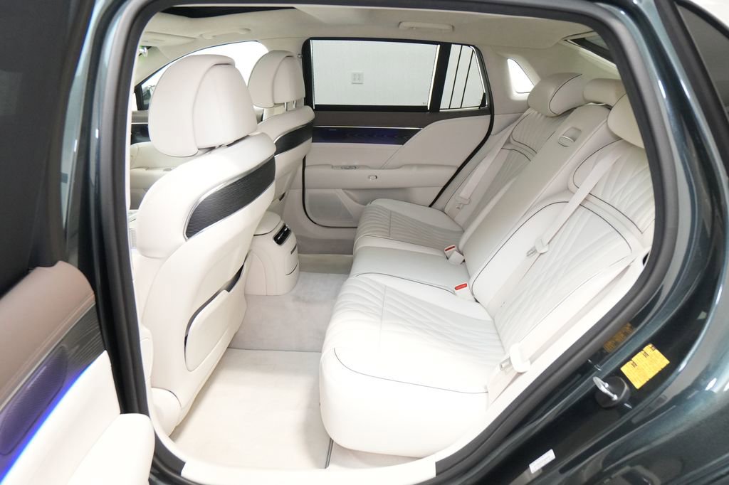 Used 2023 Genesis G90 3.5T image 21