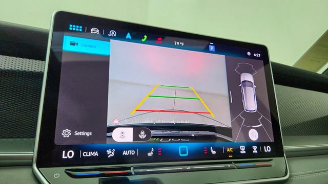 Used 2025 Volkswagen Tiguan SE R-Line image 46