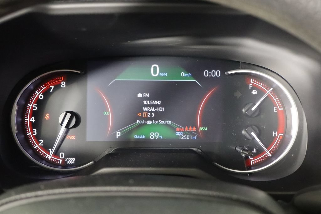 Used 2025 Toyota RAV4 XLE FWD image 11