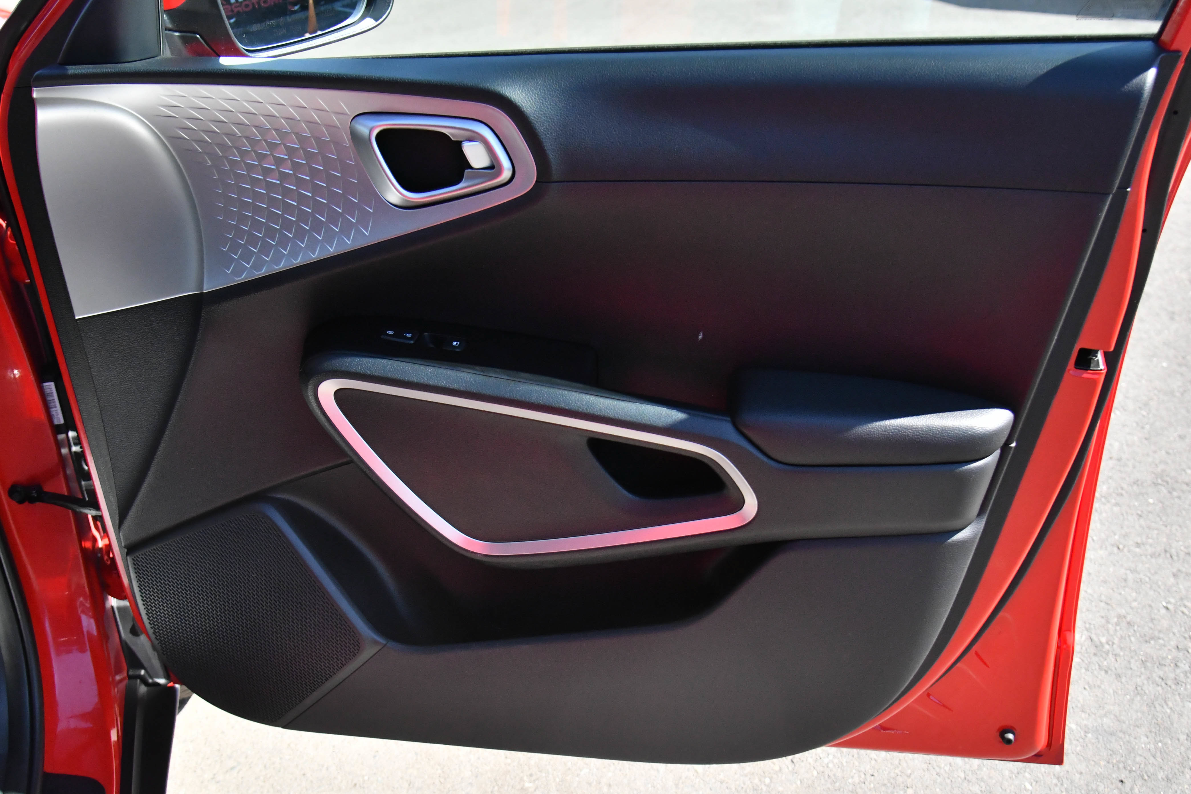 Used 2024 Kia Soul LX w/ Option Group 015 FWD image 36