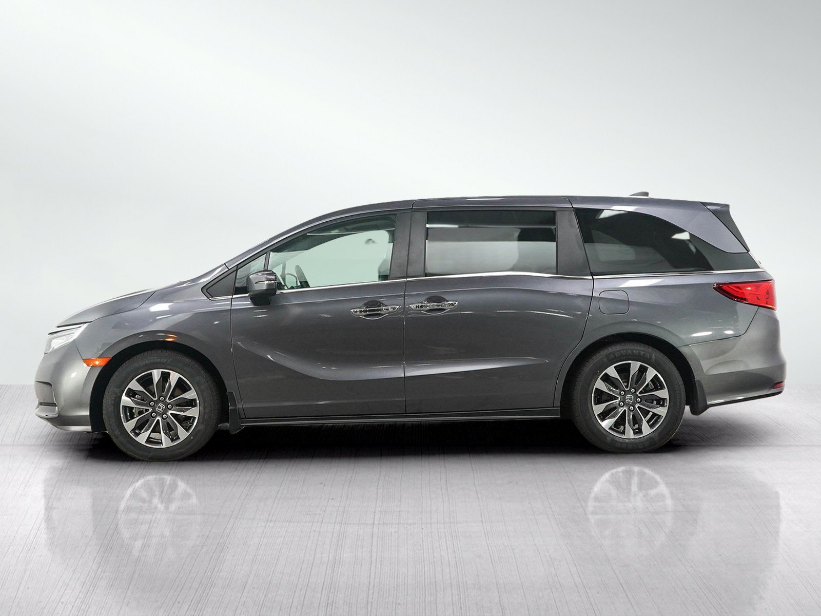 Used 2024 Honda Odyssey EX-L image 2