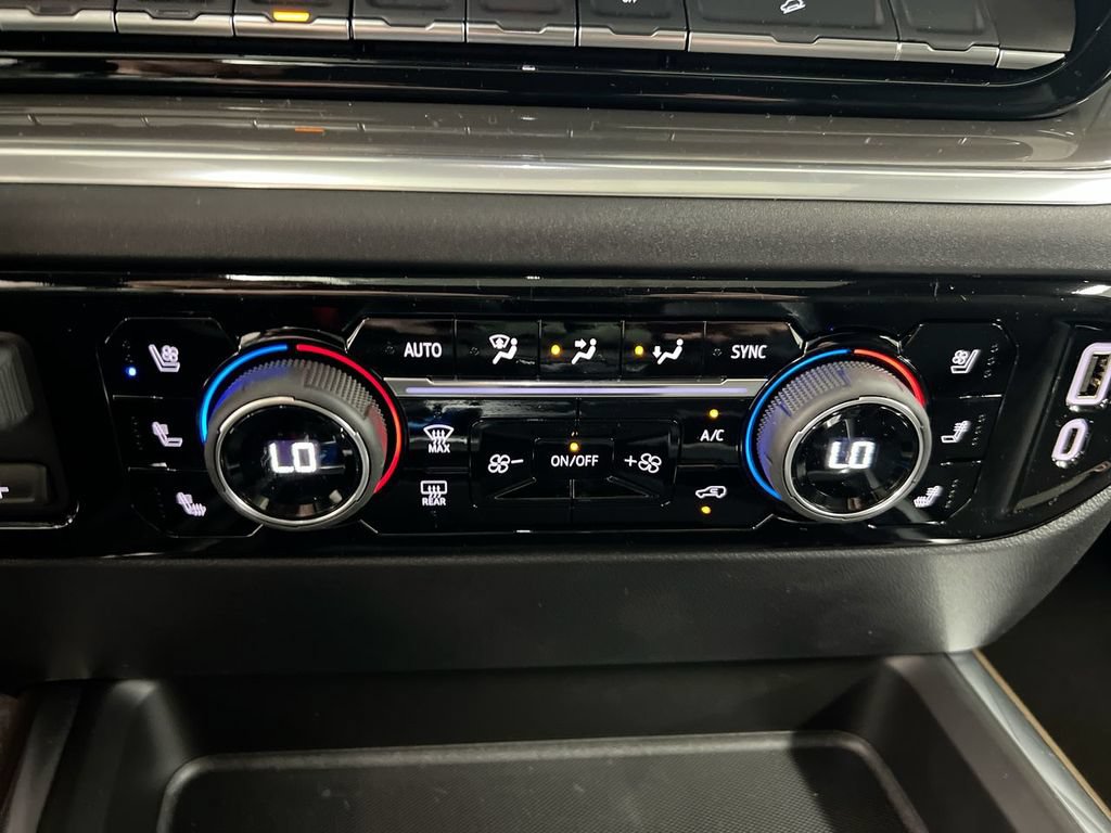 New 2026 Chevrolet Silverado 2500 High Country w/ High Country Premium Package AWD/4WD image 17