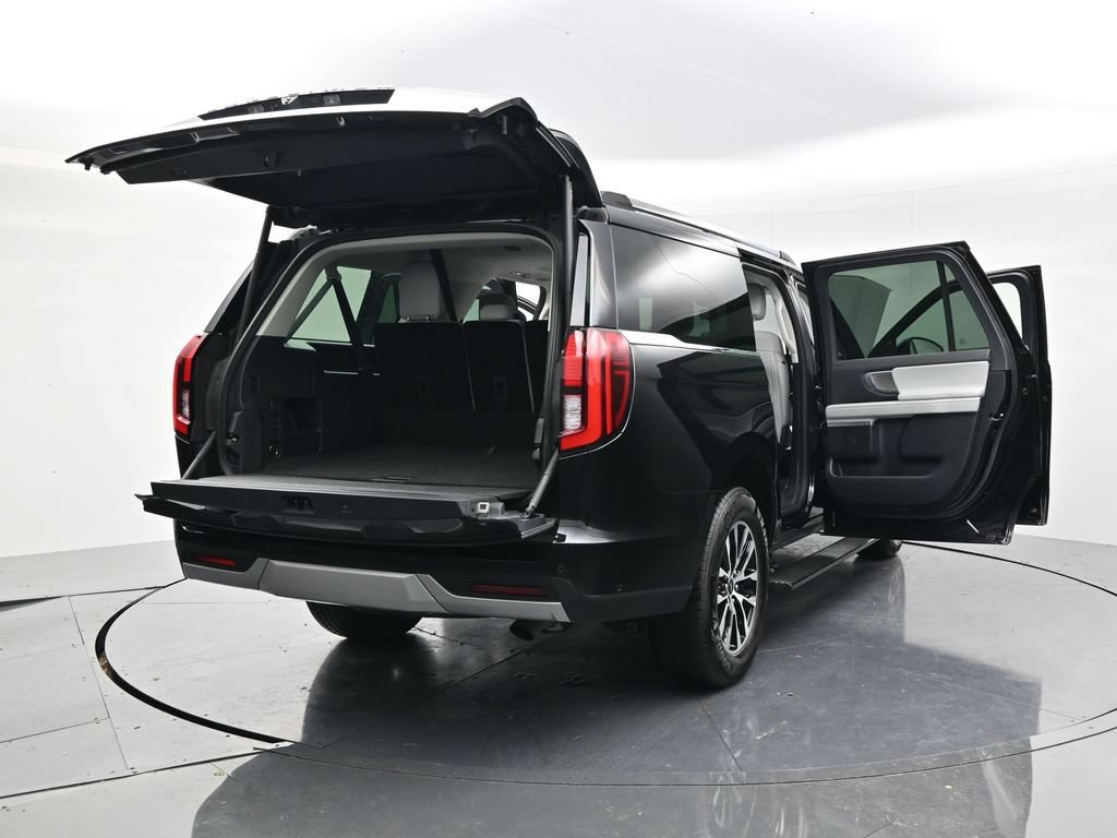 Used 2025 Ford Expedition Max Platinum AWD/4WD image 63