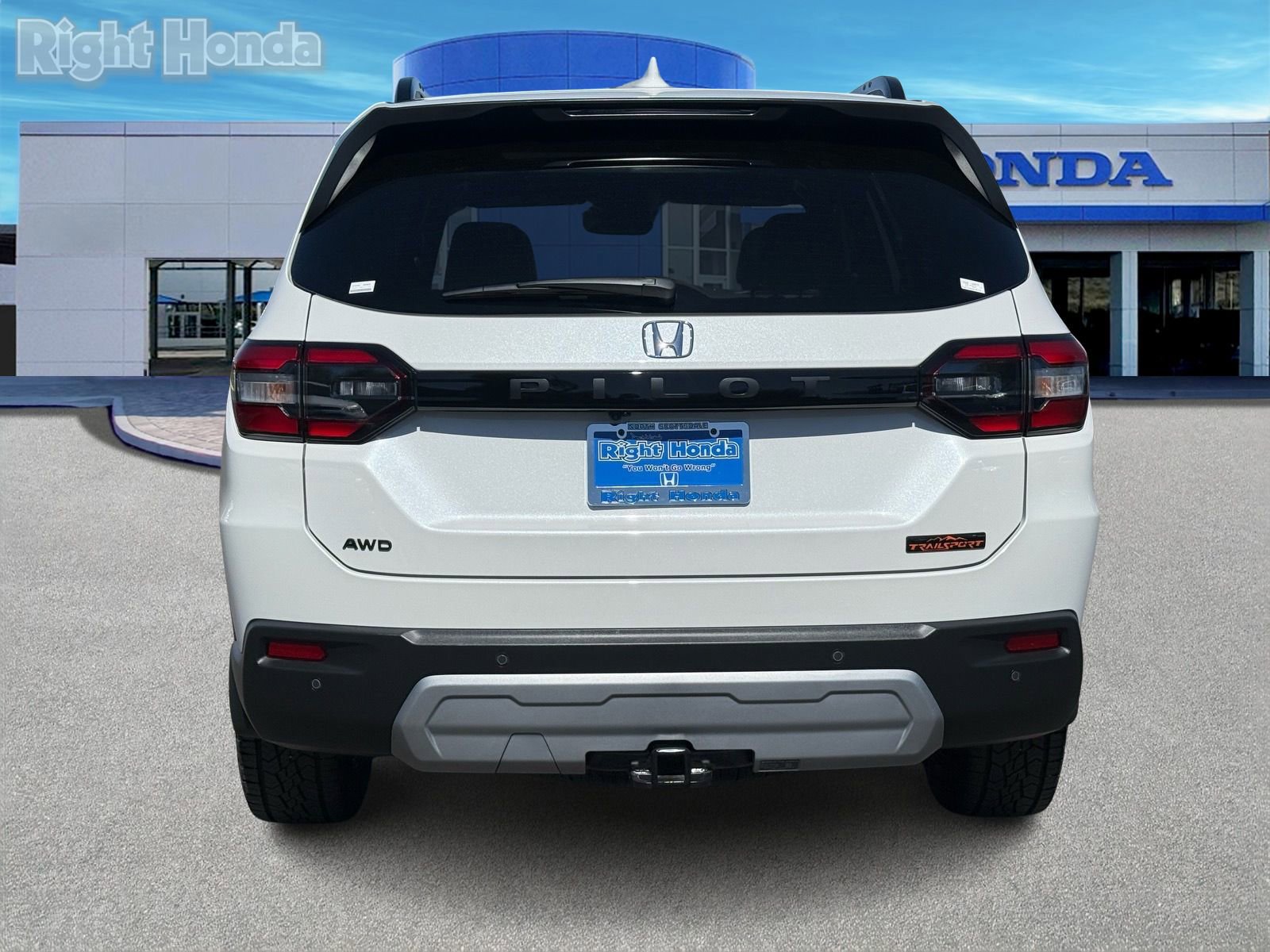 Certified 2025 Honda Pilot TrailSport image 8