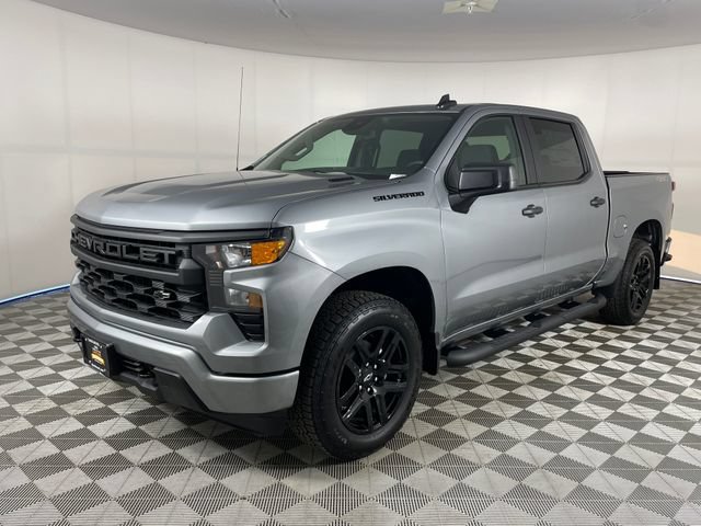 New 2026 Chevrolet Silverado 1500 Custom w/ Turbomax Blackout Package