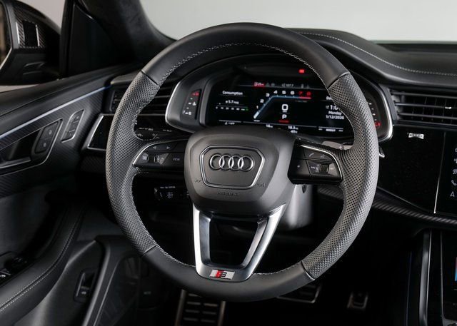 New 2026 Audi SQ8 Prestige image 15